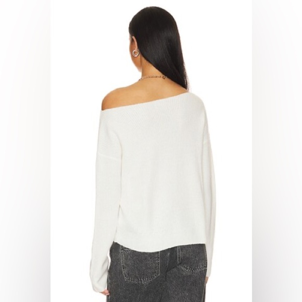 LOVERS + FRIENDS: OFF SHOULDER SWEATER TOP - Picture 3 of 7